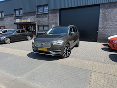 Volvo XC90 - 2.0 T8 Twin Engine AWD Inscription | NIEUWE APK | 7 PERS | PANO DAK | LEDER | PANO DAK | C