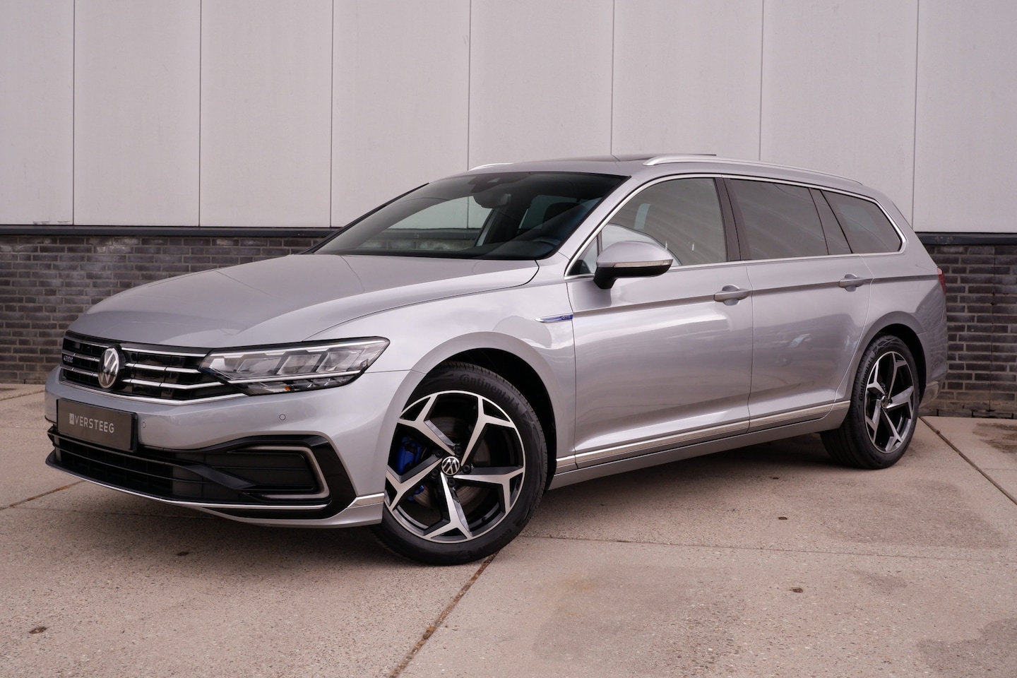 Volkswagen Passat Variant - 1.4 TSI PHEV GTE Business | Pano | Elek. Trekhaak | Carplay | LED | Camera | Navi | Alcant - AutoWereld.nl