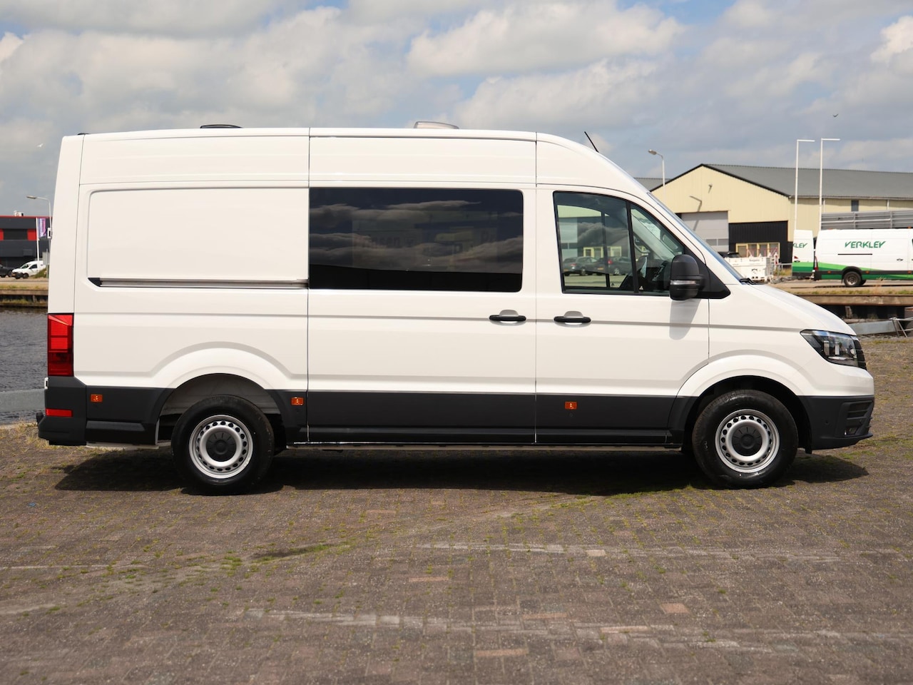 Volkswagen Crafter - 35 2.0 TDI 140 pk L3H3 Highline | De ideale basis voor een Camperombouw ! | Airco | Cruise - AutoWereld.nl