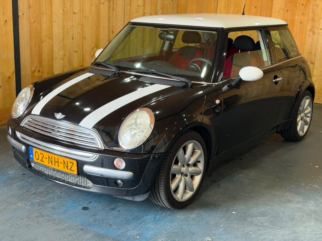 MINI 3-Deurs - 1.6 Cooper Pepper Airco Zwart APK 2027 - AutoWereld.nl
