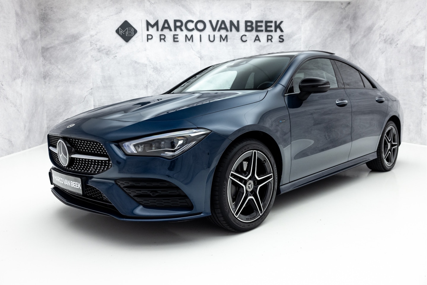 Mercedes-Benz CLA-Klasse - 250 e Premium Plus AMG | Pano | Night | Distronic+ | Memory - AutoWereld.nl