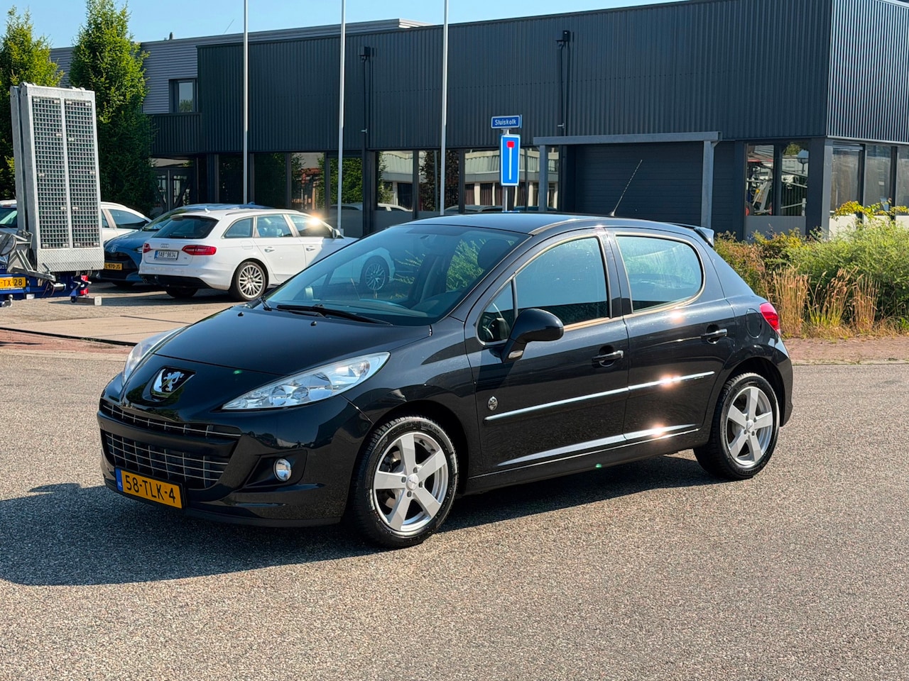 Peugeot 207 - 1.4 VTi Urban Move airco Nieuwe Apk - AutoWereld.nl