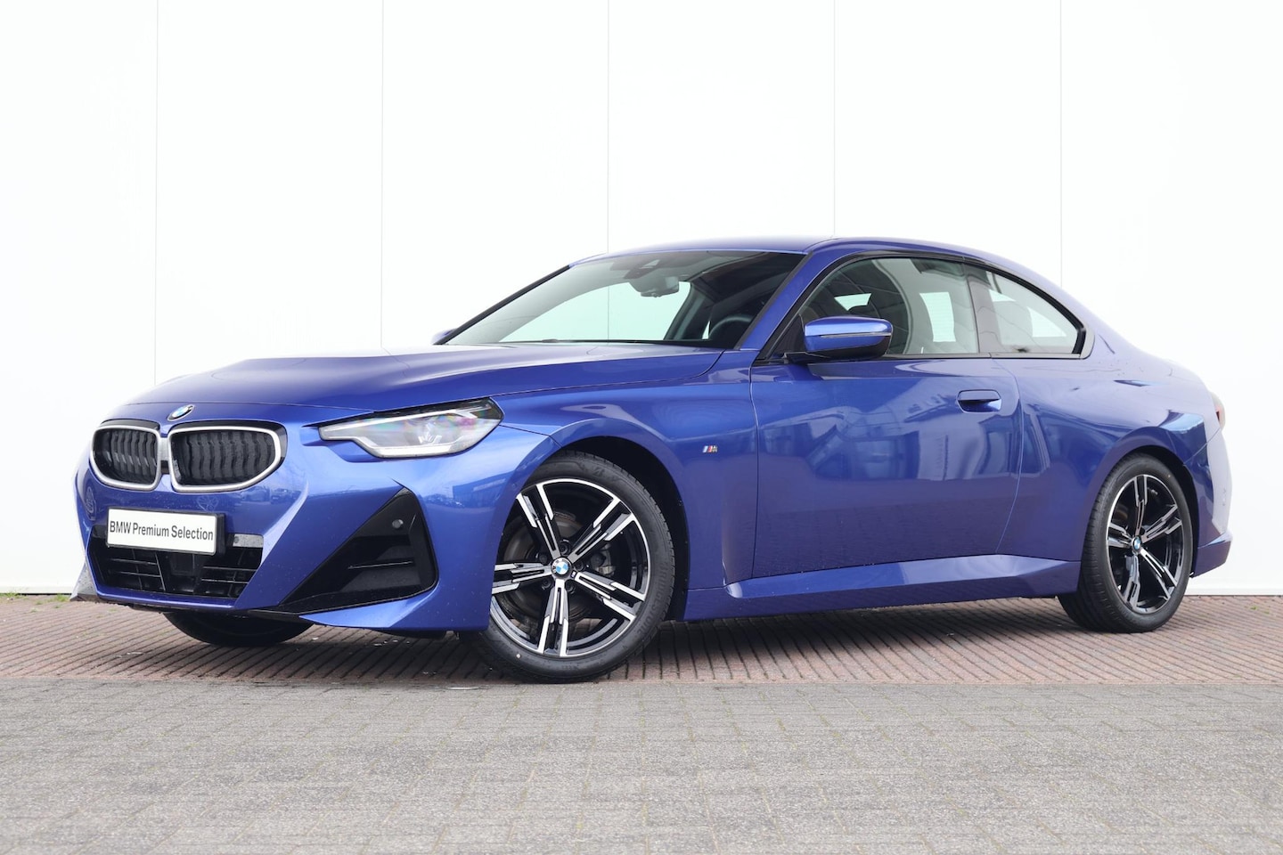 BMW 2-serie Coupé - 218i M Sportpakket/ 18 inch LM/ Stoelverwarming/ BMW Live Cockpit Plus/ Cruise Control/ Na - AutoWereld.nl