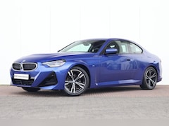BMW 2-serie Coupé - 218i M Sportpakket/ 18 inch LM/ Stoelverwarming/ Live Cockpit Plus/ Cruise Control/ Naviga