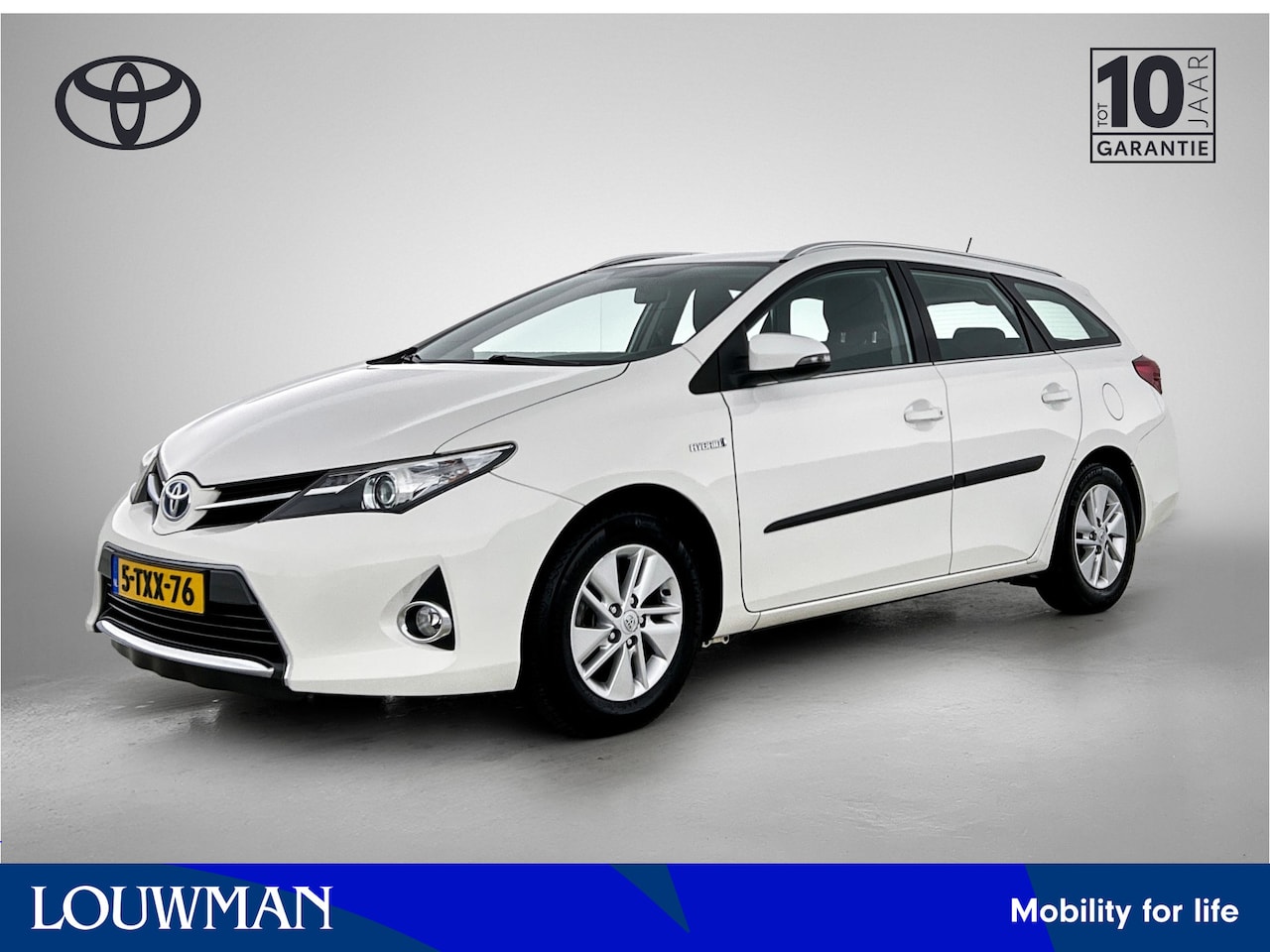 Toyota Auris Touring Sports - 1.8 Hybrid Aspiration | Navigatie | Parkeersensoren voor en achter | Climate Control | Cru - AutoWereld.nl