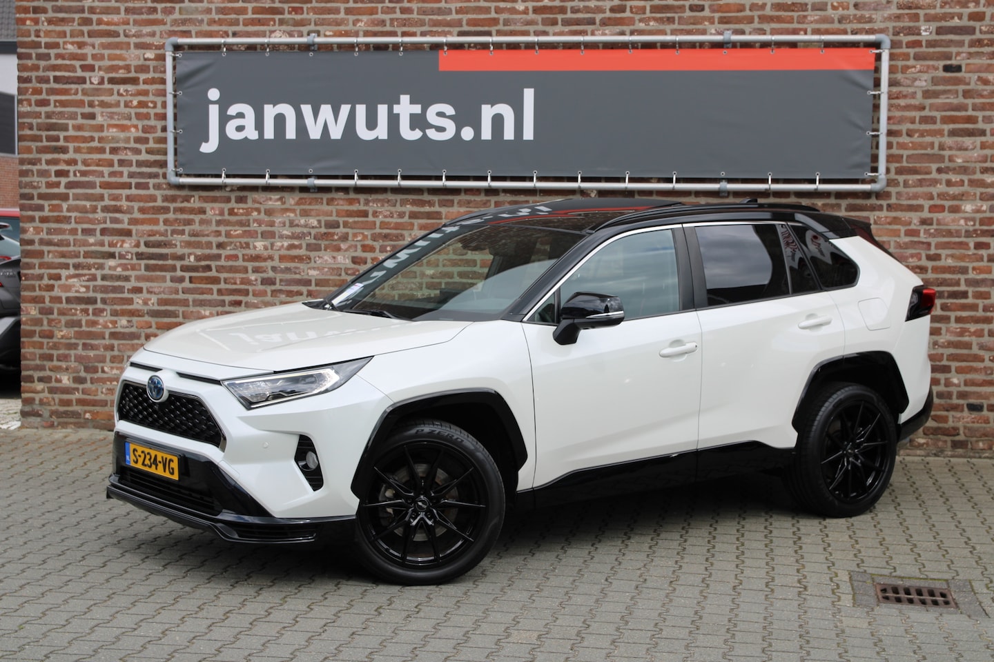 Toyota RAV4 - 2.5 Plug-in Hybrid AWD Bi-Tone Plus - AutoWereld.nl