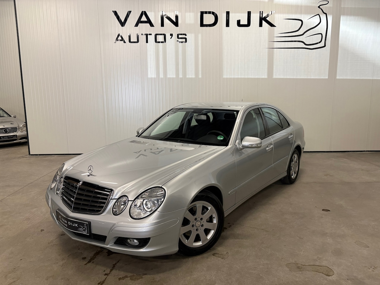 Mercedes-Benz E-klasse - 200 K. Classic 1e Eigenaar W211 - AutoWereld.nl