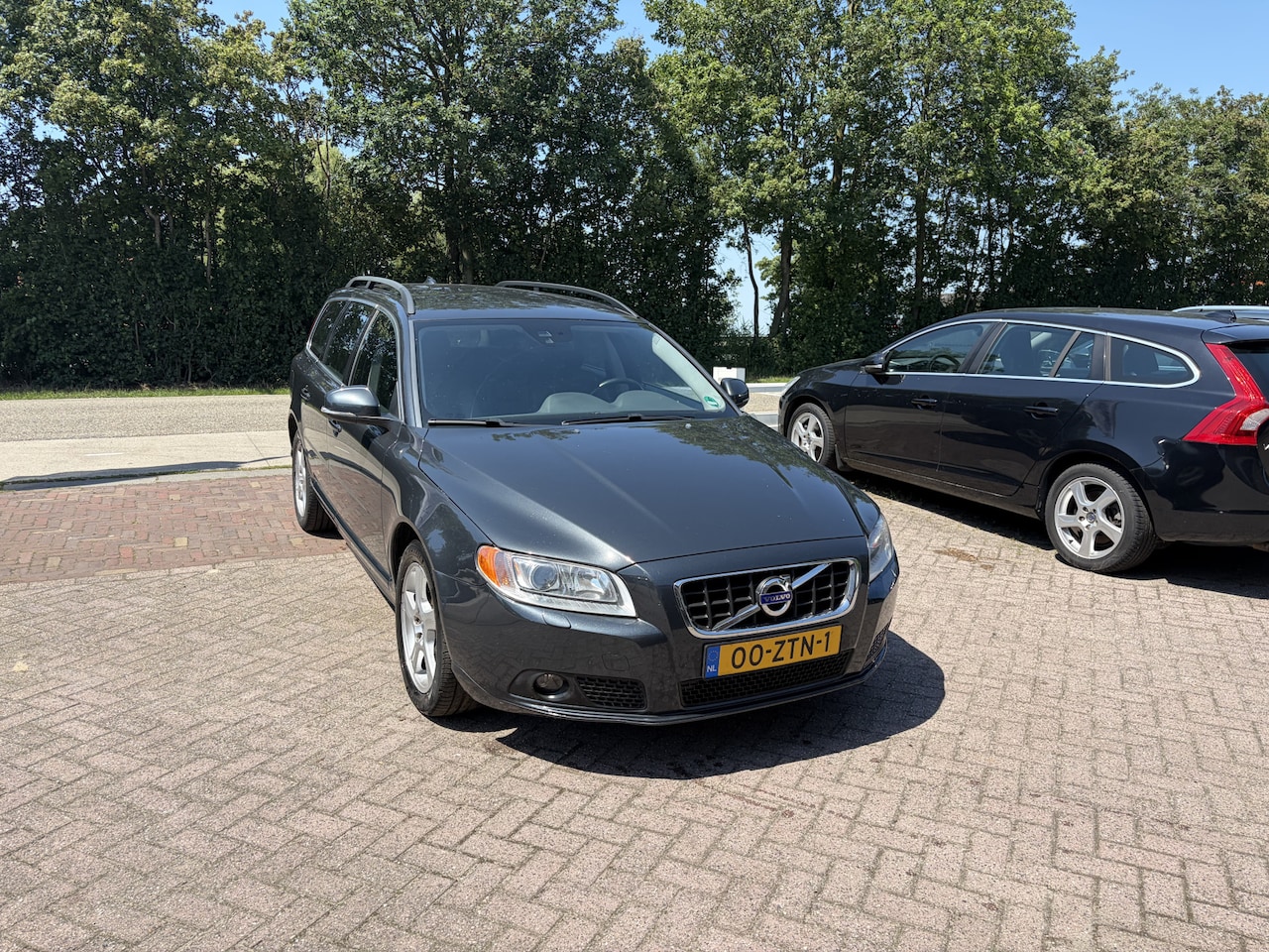Volvo V70 - 1.6 T4 Nordic AUTOMAAT TREKHAAK LEER STOELVERWARMING - AutoWereld.nl