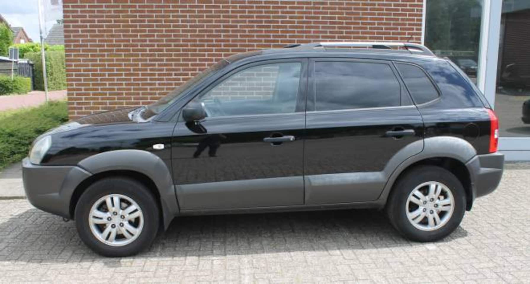 Hyundai Tucson - 2.0 I 2WD Dynamic