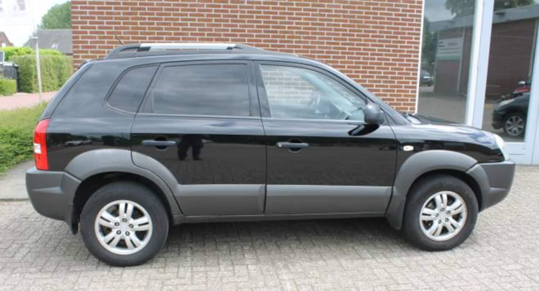 Hyundai Tucson - 2.0 I 2WD Dynamic
