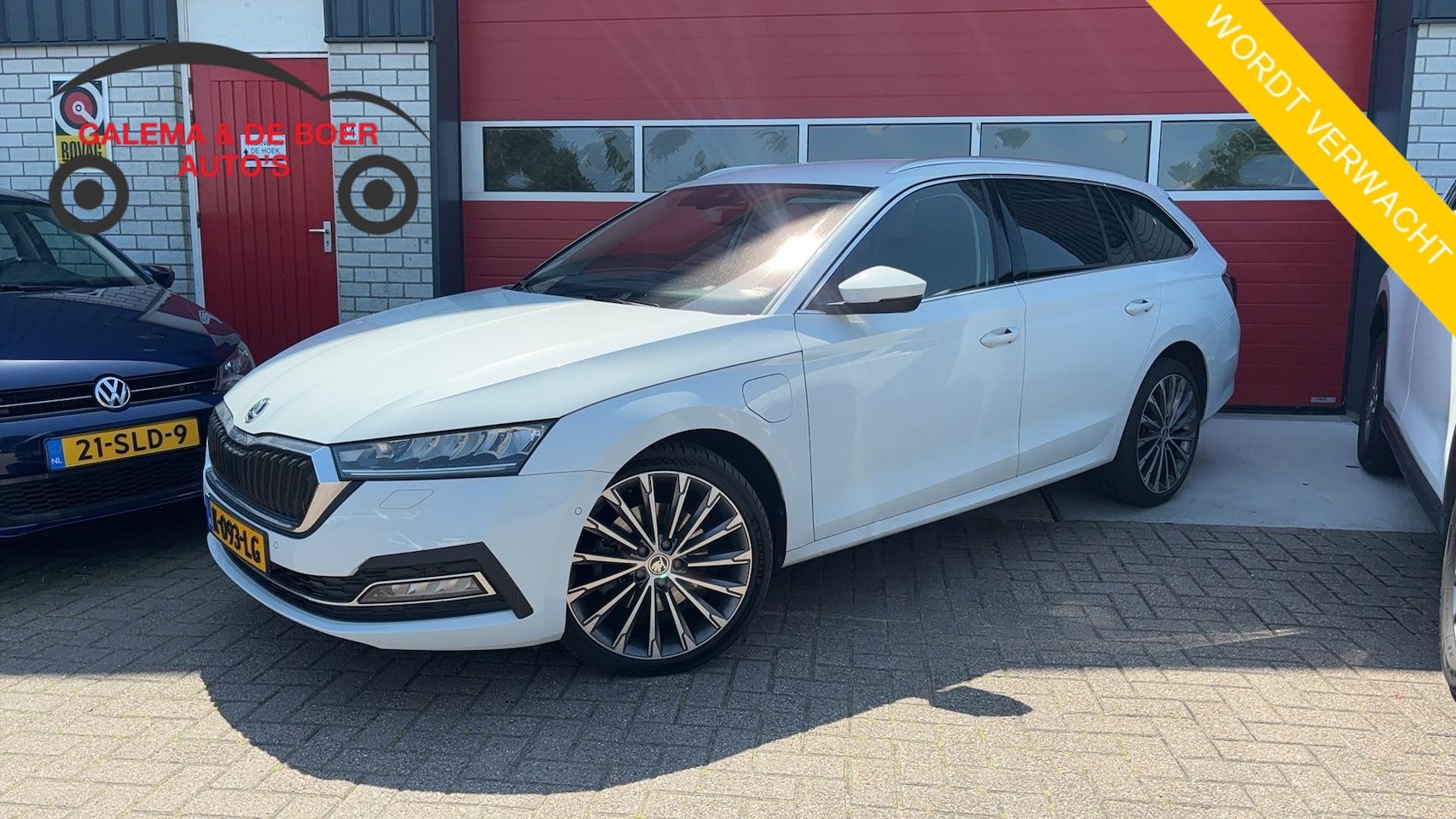 Skoda Octavia Combi - 1.4 TSI iV PHEV Business Edition Plus SOH 93% / FULL LED / STOELVERW / STUURVERW / CAMERA - AutoWereld.nl