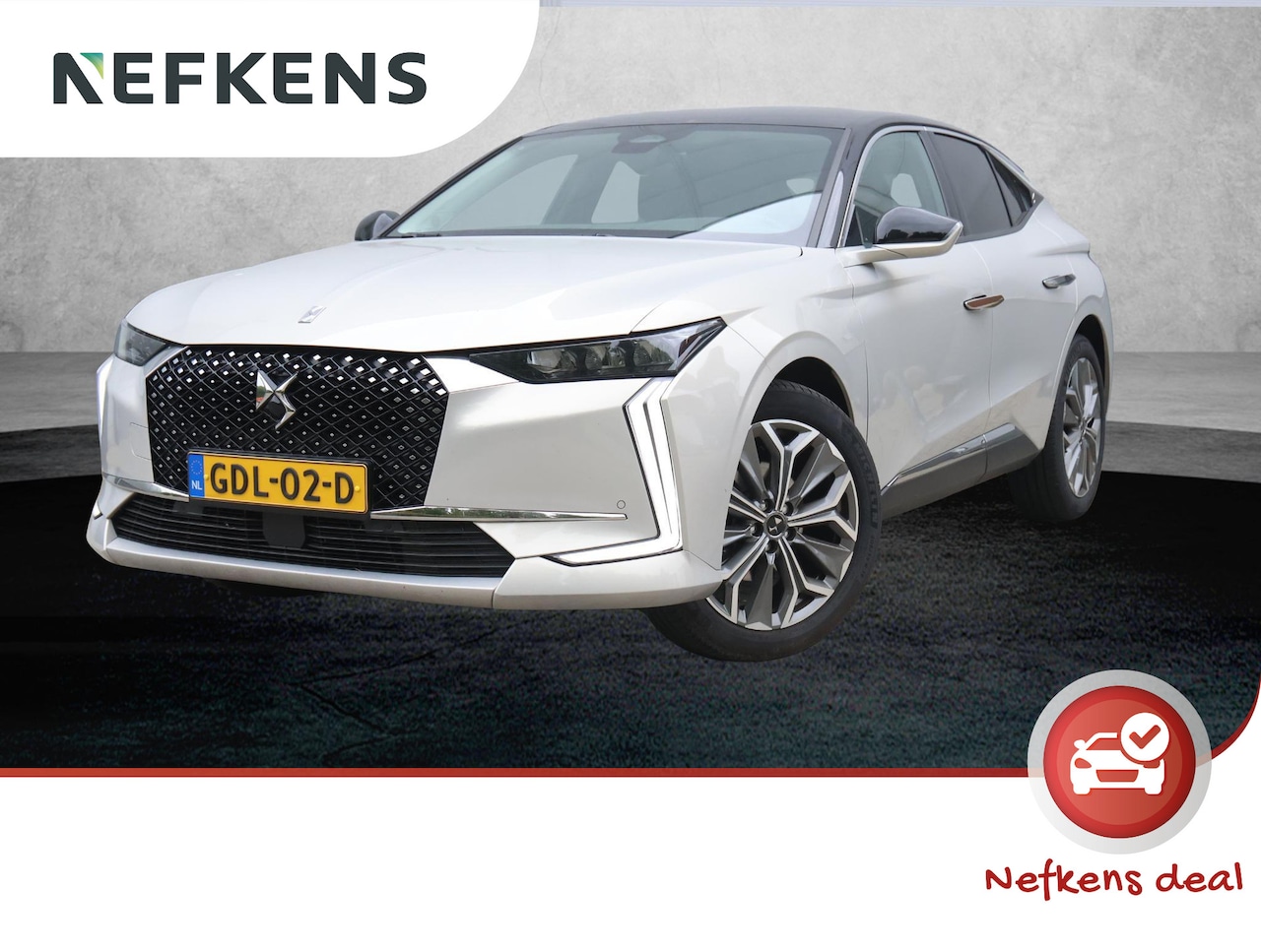 DS 4 - 1.2 PureTech Bastille | LM Velgen 19"| Navigatie | PDC V-A | Donker getint glas | Zwart da - AutoWereld.nl