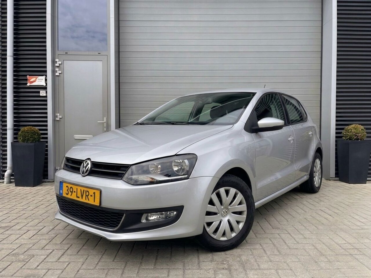 Volkswagen Polo - 1.4-16V Comfortline/Automaat/Cruise control/Airconditioning/ - AutoWereld.nl