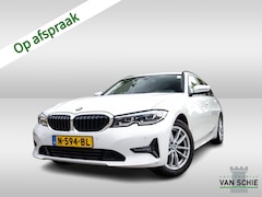 BMW 3-serie Touring - 320i Business Edition 1e-Eig. & Dealer-Onderh. BOVAG-Garantie. NL-Auto
