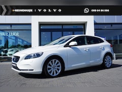 Volvo V40 - 1.6 T2 Kinetic Xenon | Stoelverwarming | Business Pack Connect | Parkeer camera | DEALER O