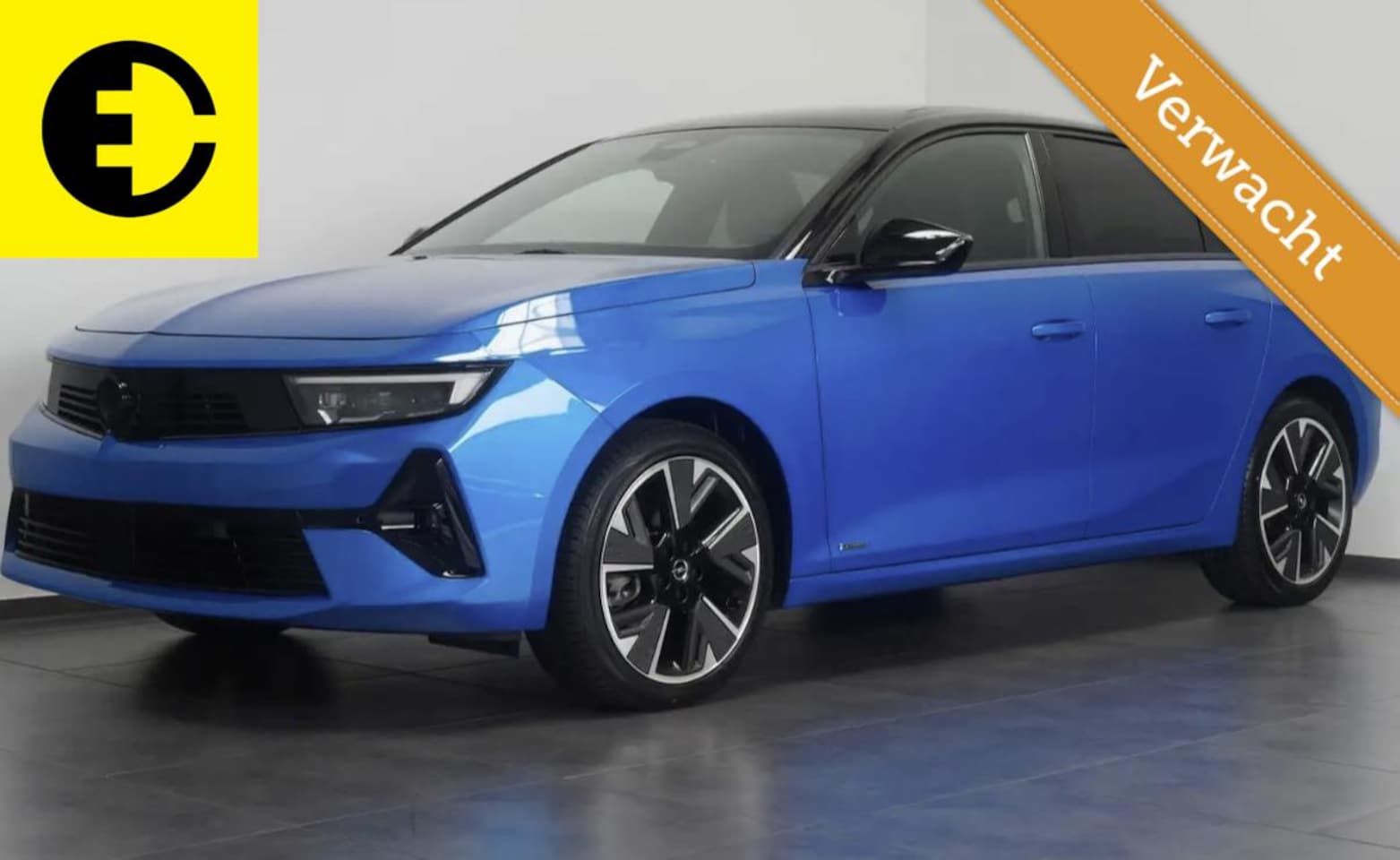 Opel Astra Electric - 54 kWh | SOH 95,9% | Panorama dak | Stuurverwarming - AutoWereld.nl