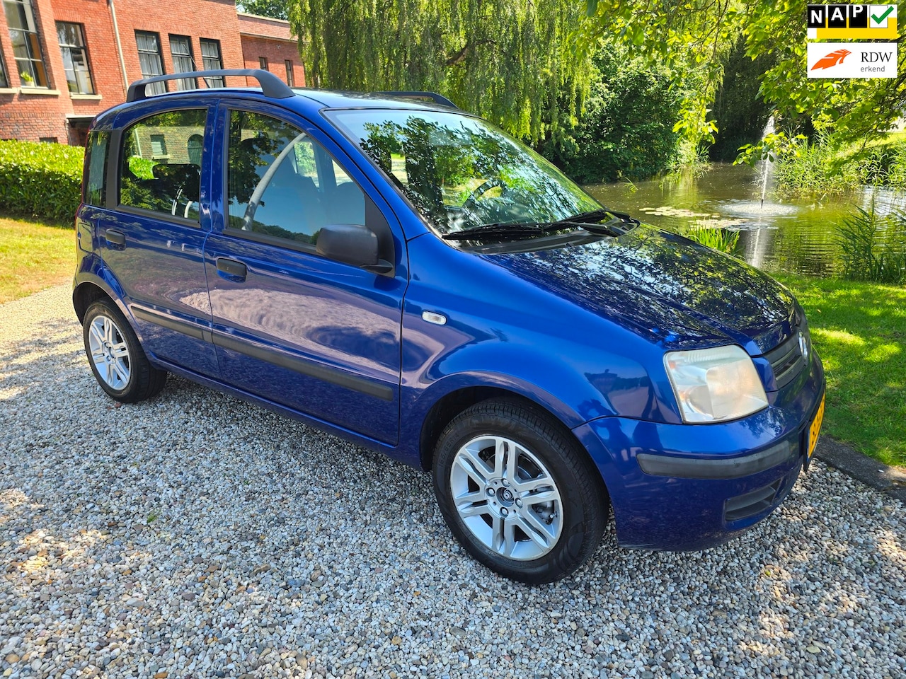 Fiat Panda - 1.2 Young AUTOMAAT *apk:04-2027* - AutoWereld.nl