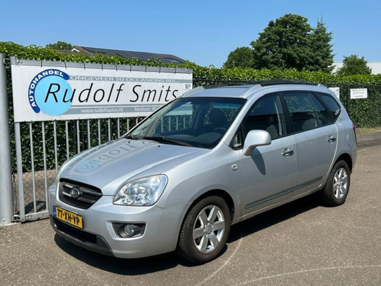 Kia Carens - 2.0 CVVT X-ecutive *apk 7-6-27* - AutoWereld.nl