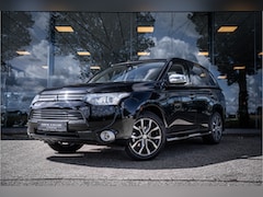 Mitsubishi Outlander - 2.0 PHEV instyle * Schuifdak * Side-bars * Trekhaak * Chroom spiegels * Rockford Fosgate A