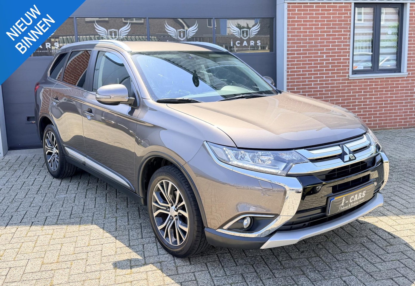 Mitsubishi Outlander - 2.0 Executive Edition 7 persoons Dealer onderhoude - AutoWereld.nl