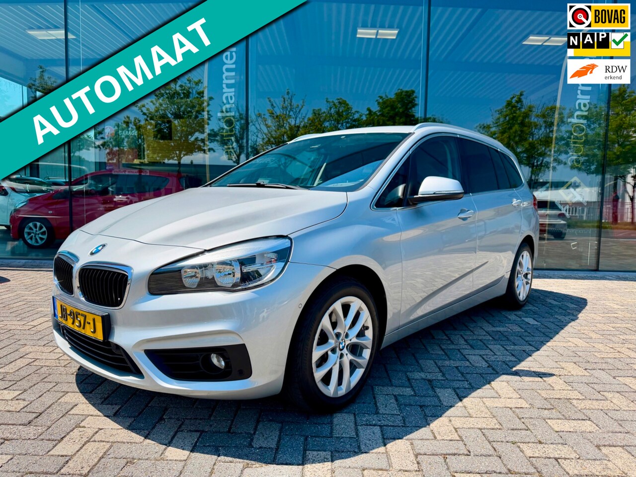 BMW 2-serie Gran Tourer - 220i Sport 220i Sport, automaat, NAP, Navi, Trekhaak, Clima, Cruise - AutoWereld.nl