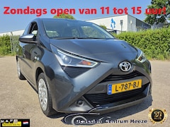 Toyota Aygo - 1.0 VVT-i x-Play AUT 1e Eig Camera Carplay Trekhaak VAKANTIEGELD WEKEN