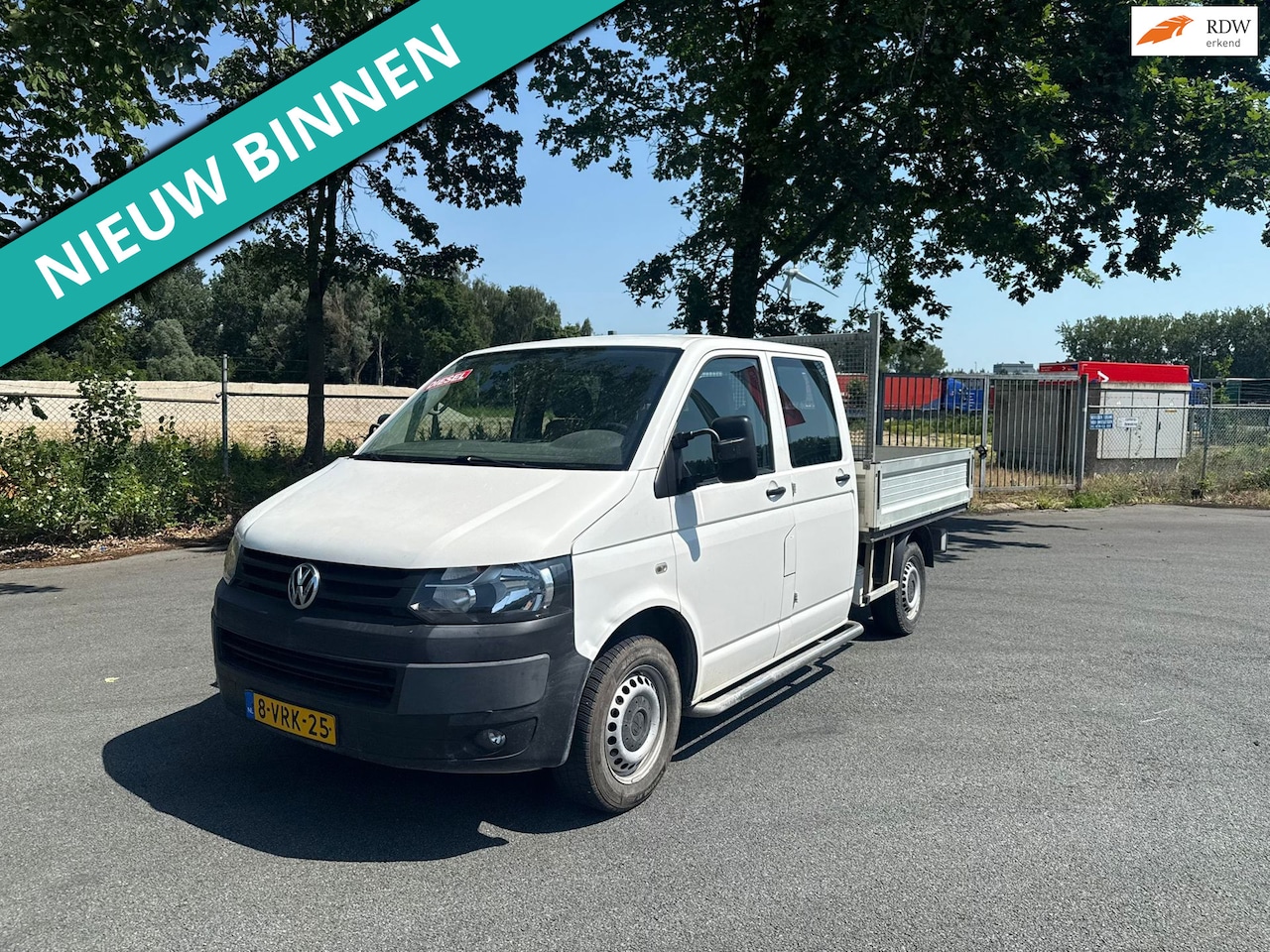 Volkswagen Transporter - 2.0 TDI L2H1 DC MET AIRCO EN LAGE KM STAND - AutoWereld.nl