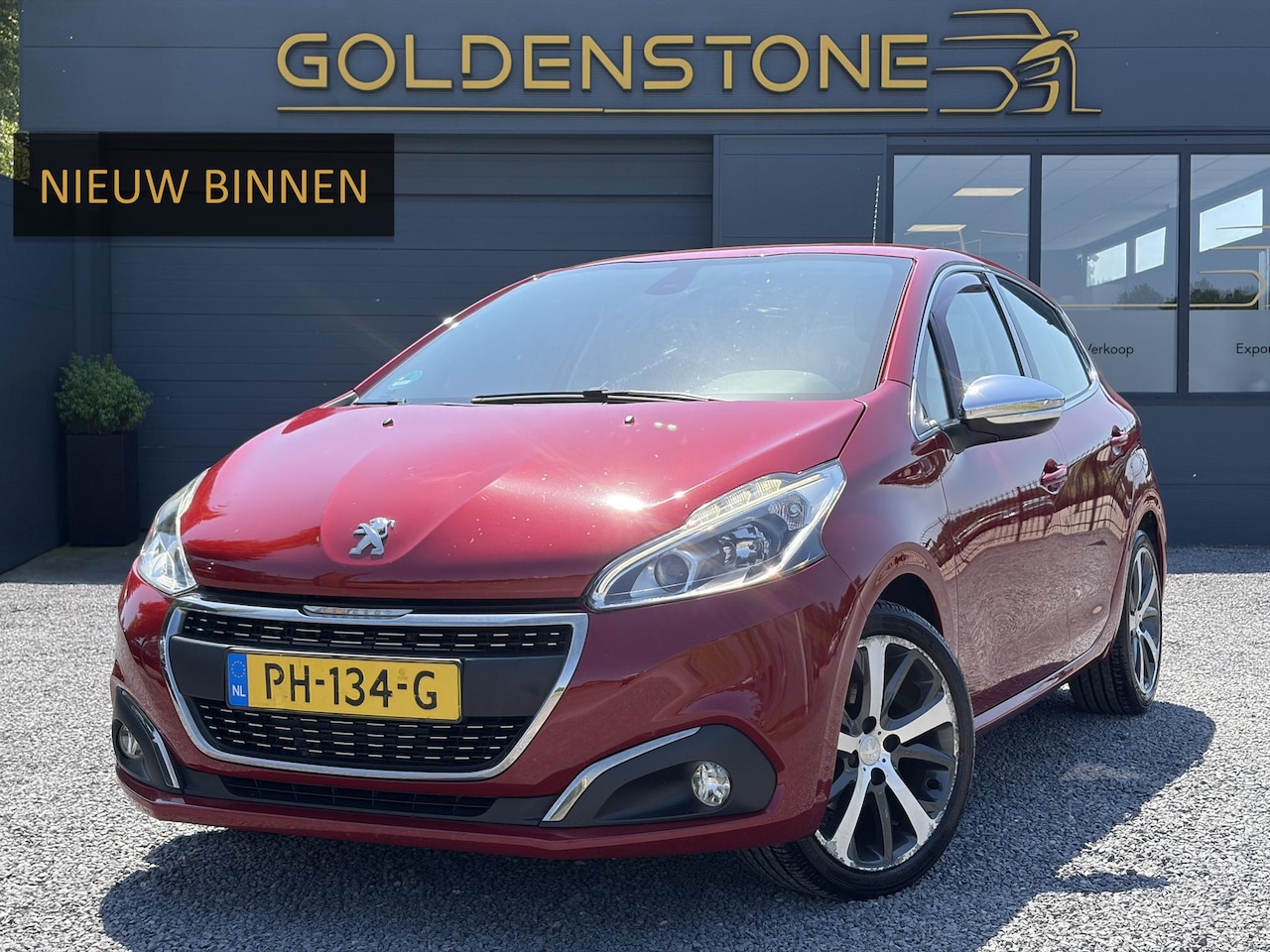 Peugeot 208 - 1.2 PureTech Allure 1e Eigenaar,D-riem vv in 2023,Afn.Trekhaak,Carplay,Navi,Clima,Cruise,L - AutoWereld.nl