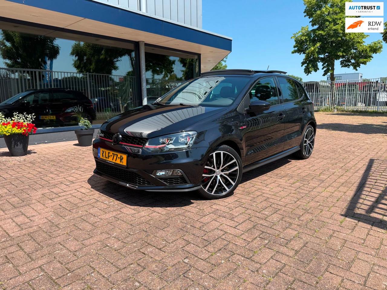 Volkswagen Polo - 1.8 TSI GTI | DSG | Pano | LED | Navi - AutoWereld.nl