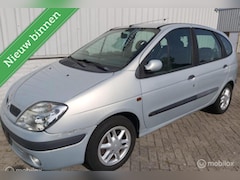 Renault Scénic - 2.0-16V RXI Apk, Nap