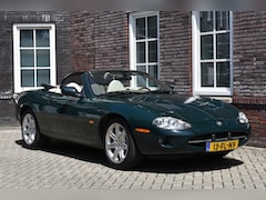 Jaguar XK8 - 4.0 V8 Convertible Wij zijn op afspraak geopend Graag bellen voor uw komst