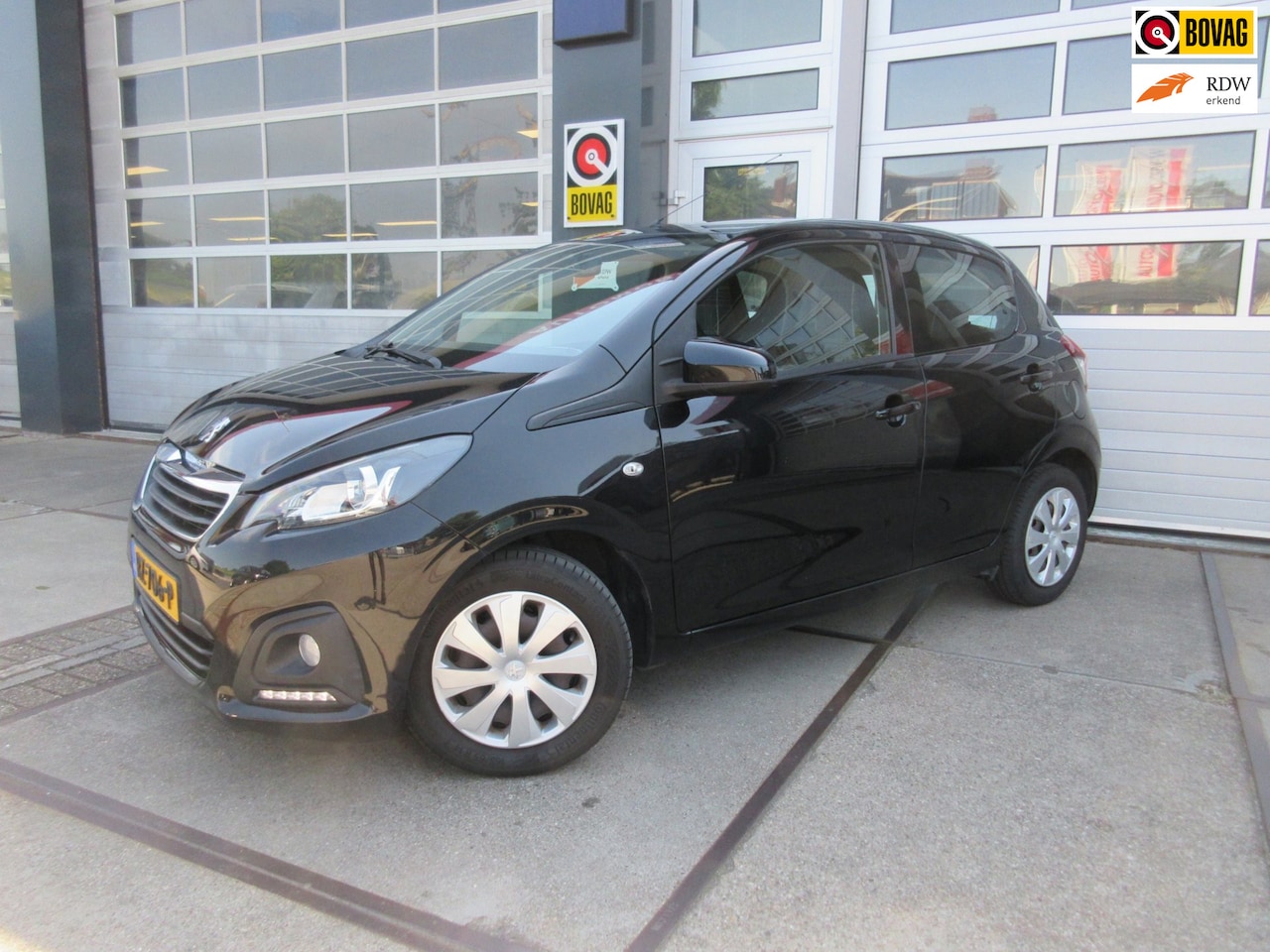 Peugeot 108 - 1.0 e-VTi Active / Audio / Airco / C.V. - AutoWereld.nl