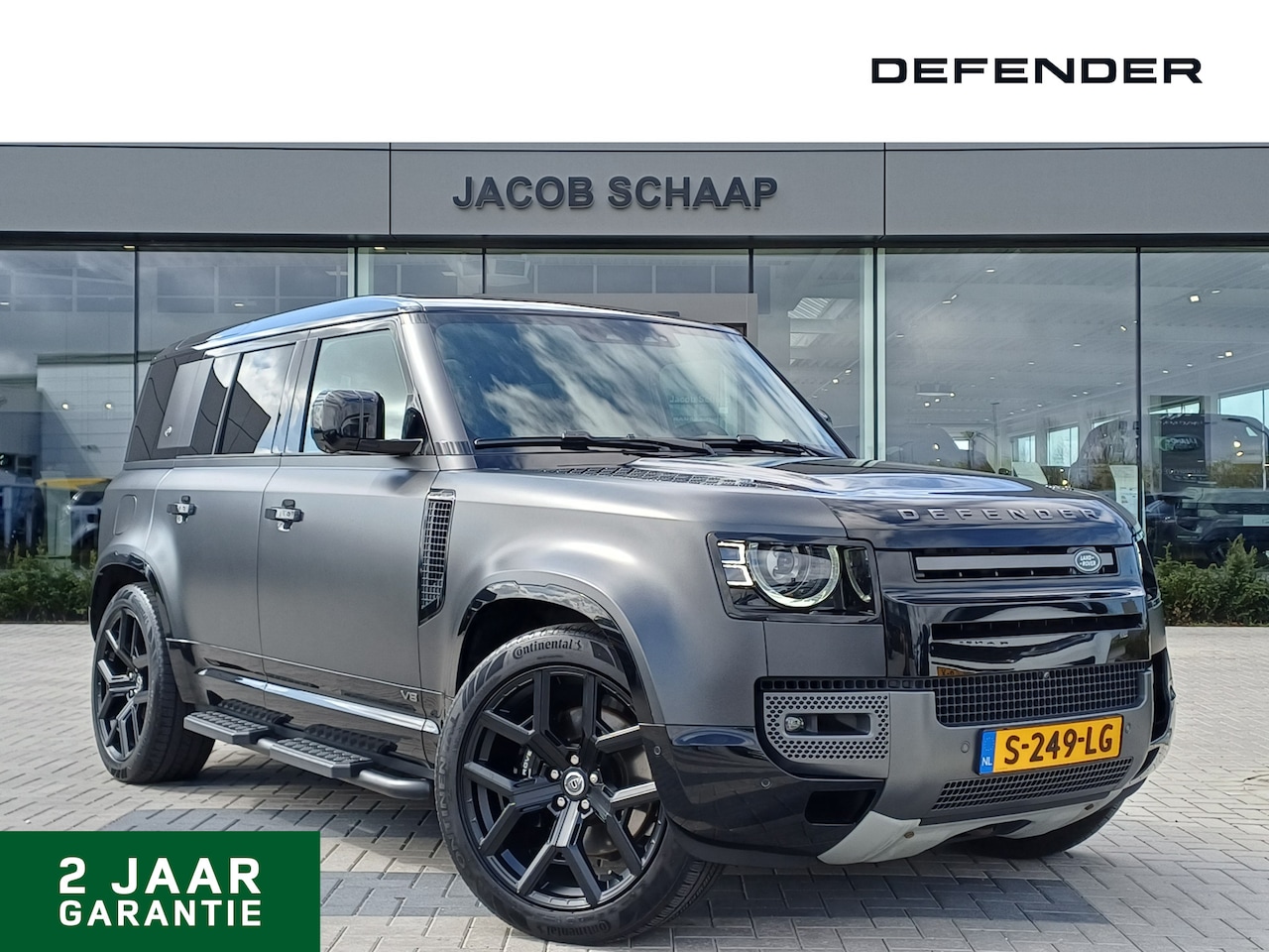 Land Rover Defender 110 - 5.0 P525 110 V8 Carpathian Edition | NL auto | Nieuw door ons geleverd | Milltek uitlaatsy - AutoWereld.nl