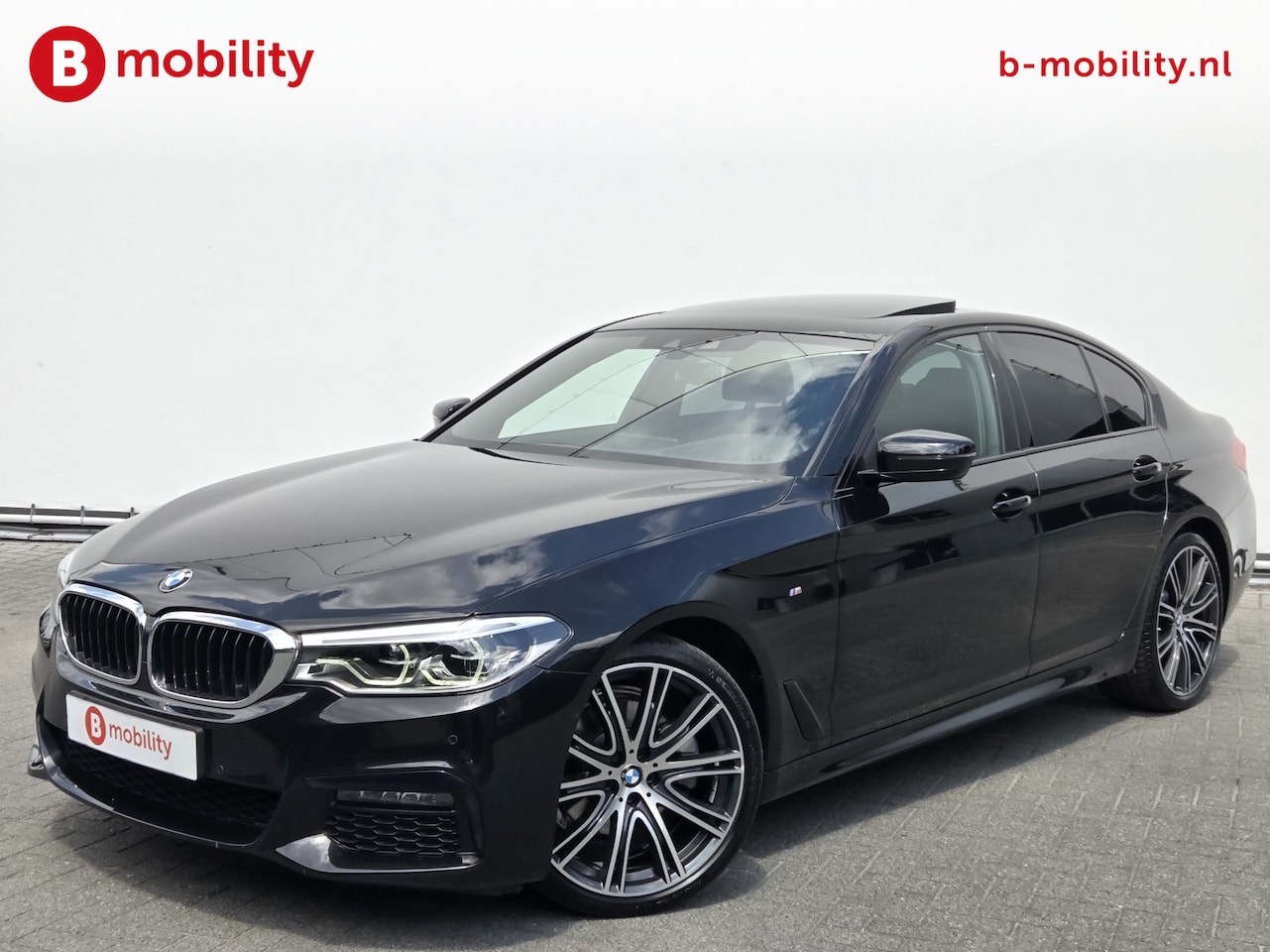 BMW 5-serie - 520i High Executive M-Sport Schuif/Kanteldak Head-Up LED | Achteruitrijcamera | Hifi | DAB - AutoWereld.nl