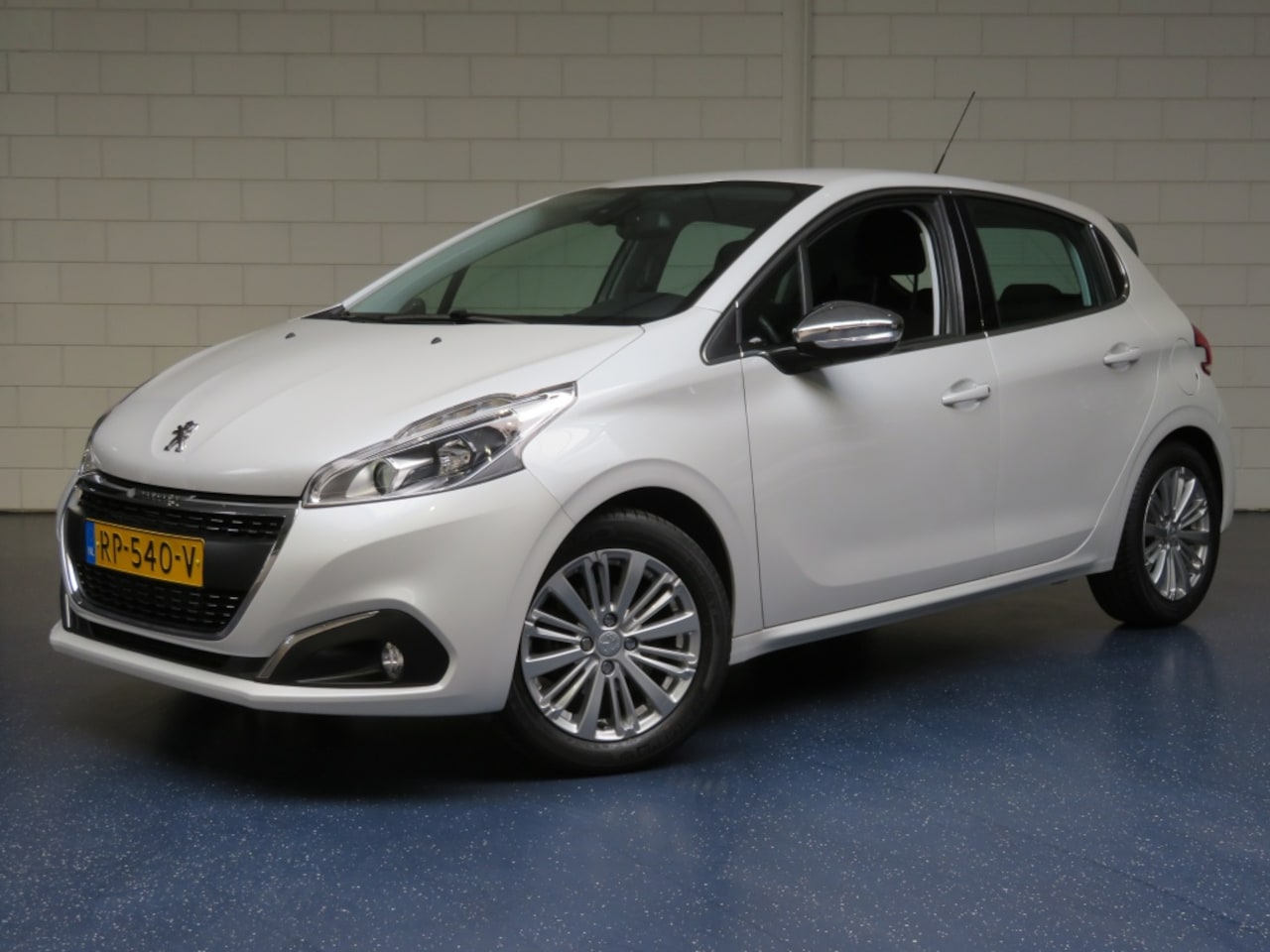 Peugeot 208 - 1.2 PureTech Allure 1.2 PureTech Allure - AutoWereld.nl