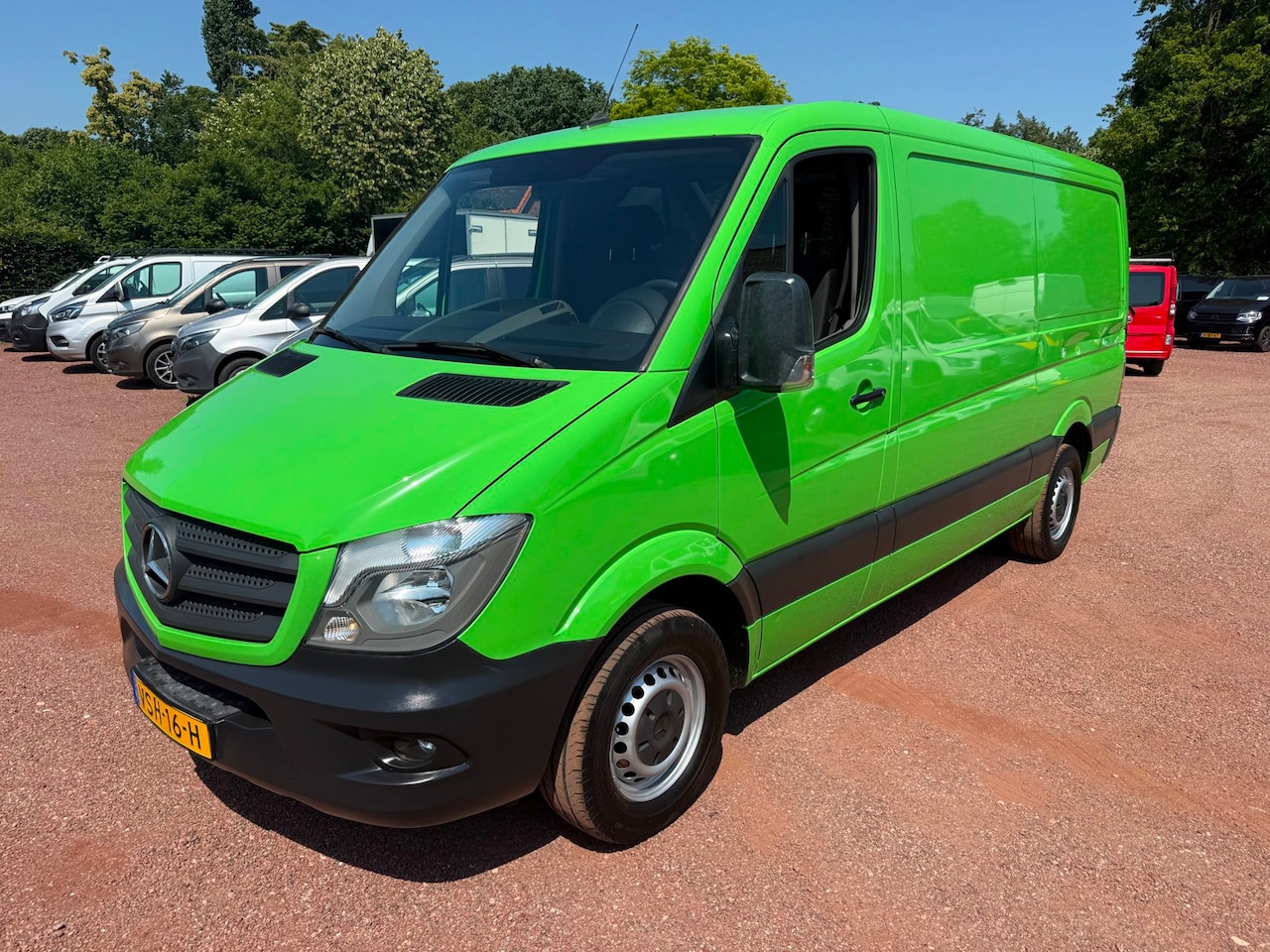 Mercedes-Benz Sprinter - 316 CDI 160PK EURO 6 L2H1 Automaat / Trekhaak - AutoWereld.nl