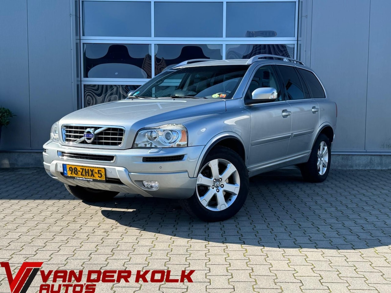 Volvo XC90 - 2.4 D5 Limited Edition 2.4 D5 Limited Edition - AutoWereld.nl