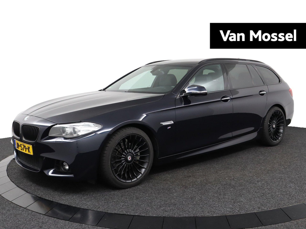 BMW 5-serie Touring - 520i M Sport Edition High Executive Automaat | Navigatie | Climate controle | Sportstoelen - AutoWereld.nl
