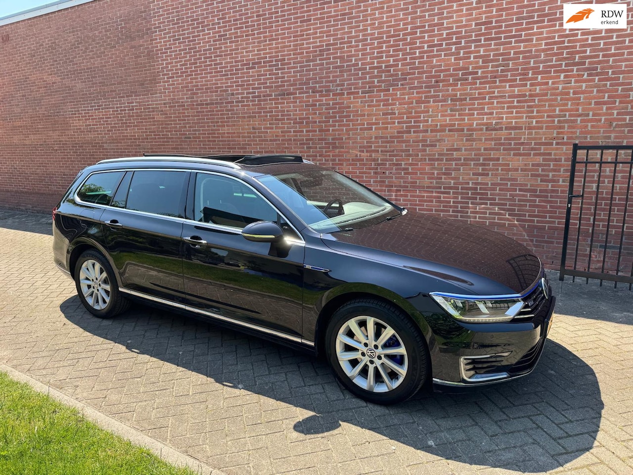 Volkswagen Passat Variant - 1.4 TSI GTE Clima Navi Pano Stoelverw - AutoWereld.nl