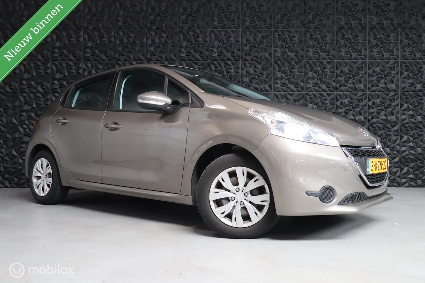 Peugeot 208 - 1.2 VTi Active | Cruise Control | AC | BT | ESP - AutoWereld.nl