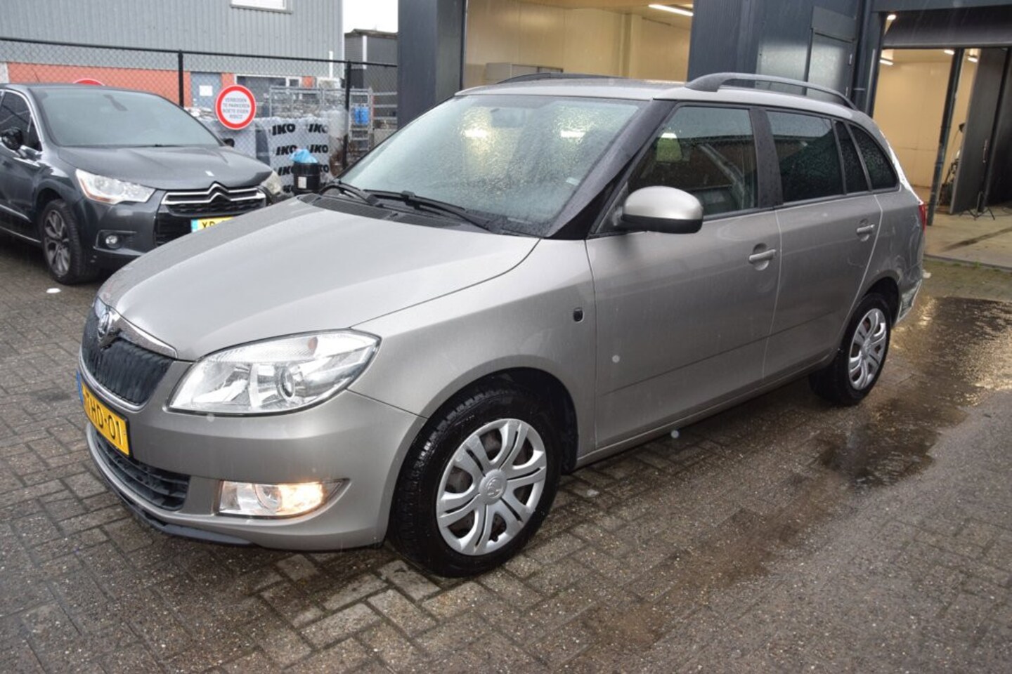 Skoda Fabia Combi - 1.2 TSI Sprint 1.2 TSI Sprint - AutoWereld.nl