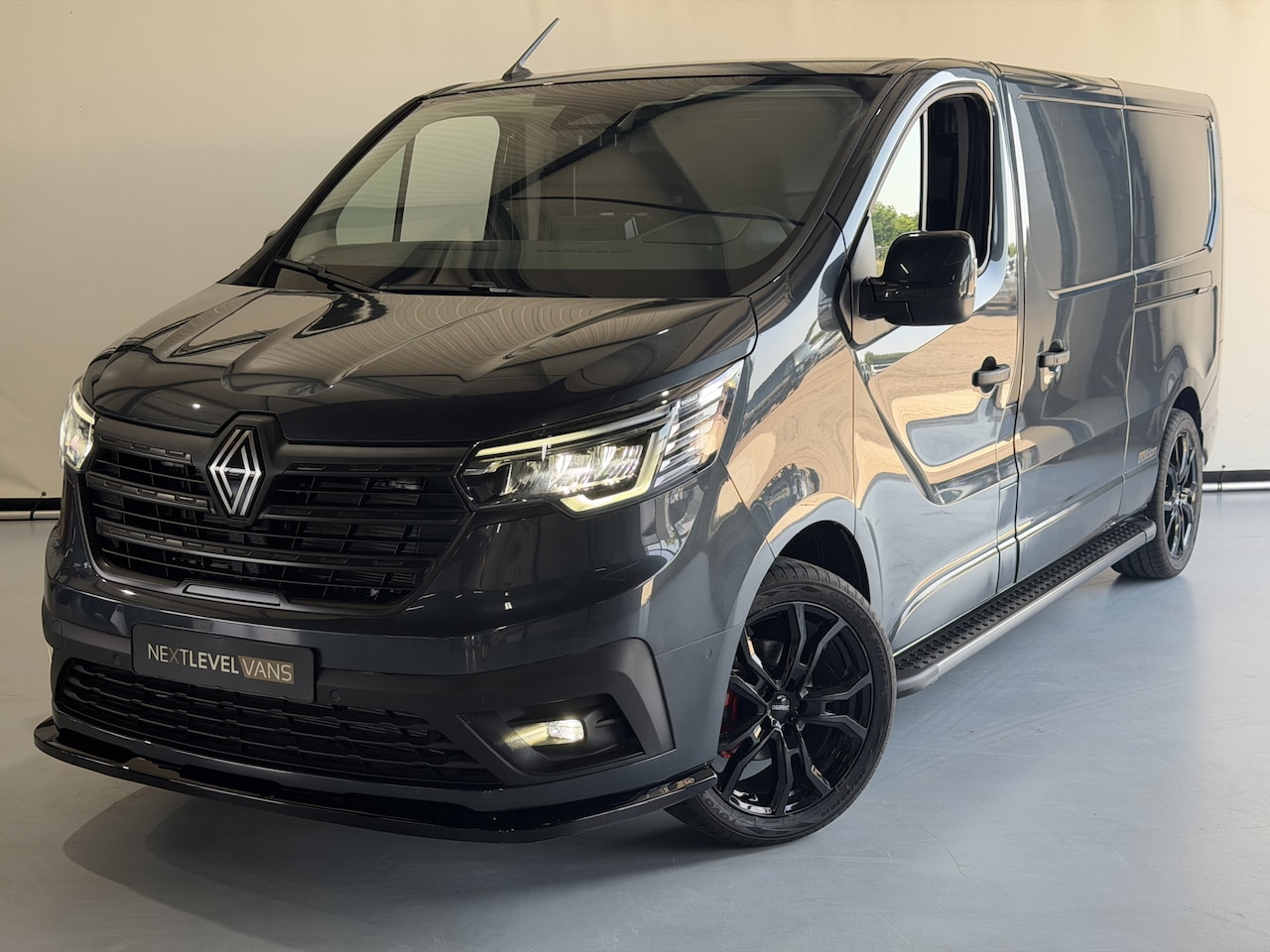 Renault Trafic - 2.0 Blue dCi 170 T30 L2H1 AUTOM NEXT LEVEL - AutoWereld.nl