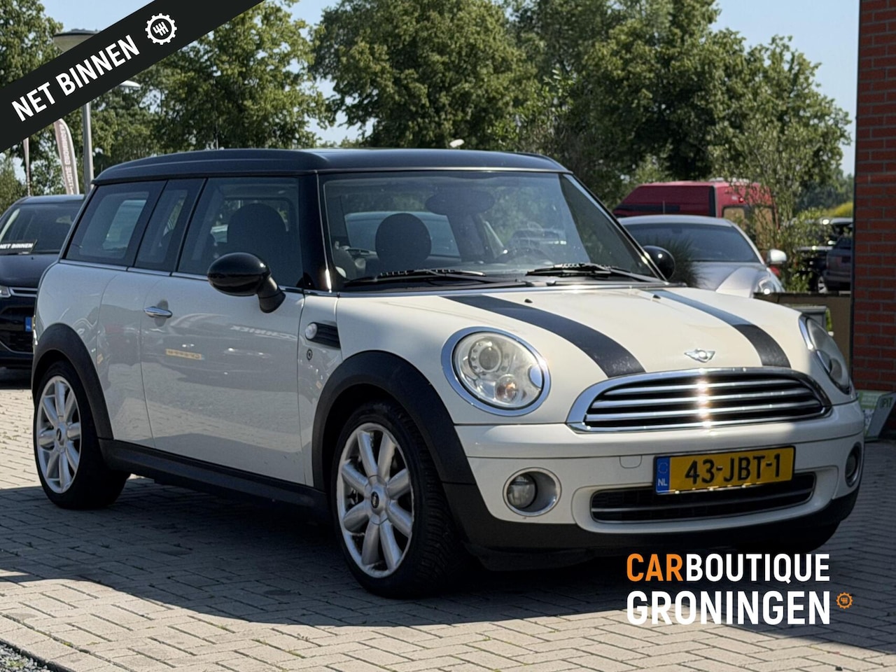 MINI Clubman - 1.6 Cooper Chili | Panoramadak | Leder |17" LMV - AutoWereld.nl