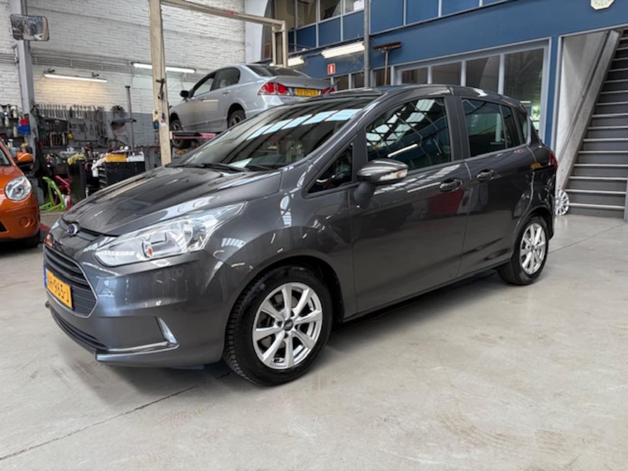 Ford B-Max - 1.0 EcoBoost 100PK Style | Airco | Lm velgen | Navigatie | Voorruit verwarming | NAP | Rij - AutoWereld.nl