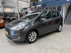 Ford B-Max - 1.0 EcoBoost 100PK Style | Airco | Lm velgen | Navigatie | Voorruit verwarming | NAP | Rij
