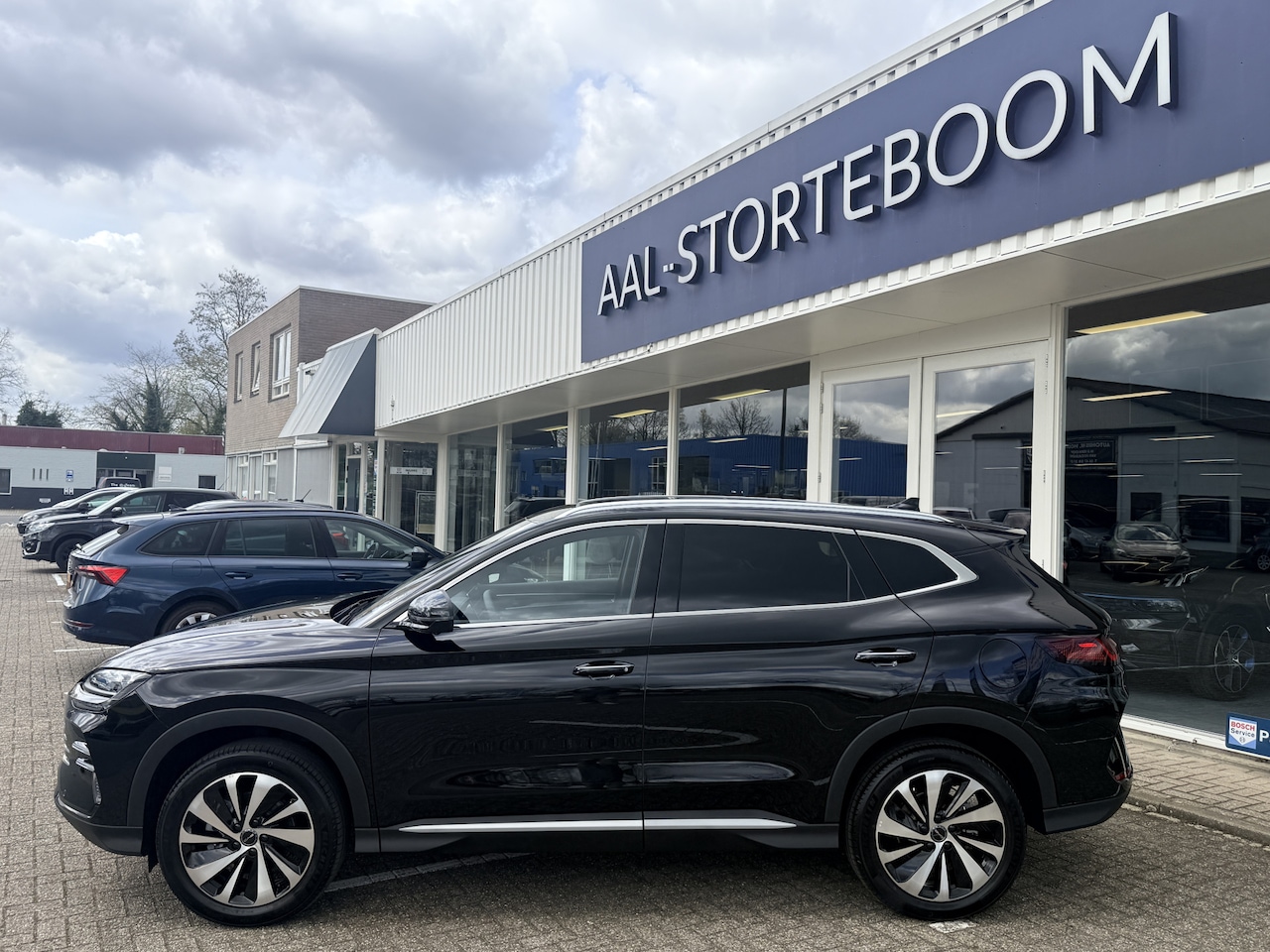 BYD Seal U - 1.5 DM-i FWD Boost | Hybrid | Pano | Leder | Nieuw ! | Snel Rijden! - AutoWereld.nl