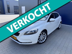 Volvo V40 - 1.6 D2 Summum nap vol opties