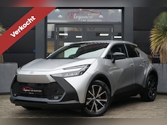 Toyota C-HR - 2.0 Plug-in Hybrid 220 Dynamic 223pk Stoelverwarming/Camera/AppleCarplay