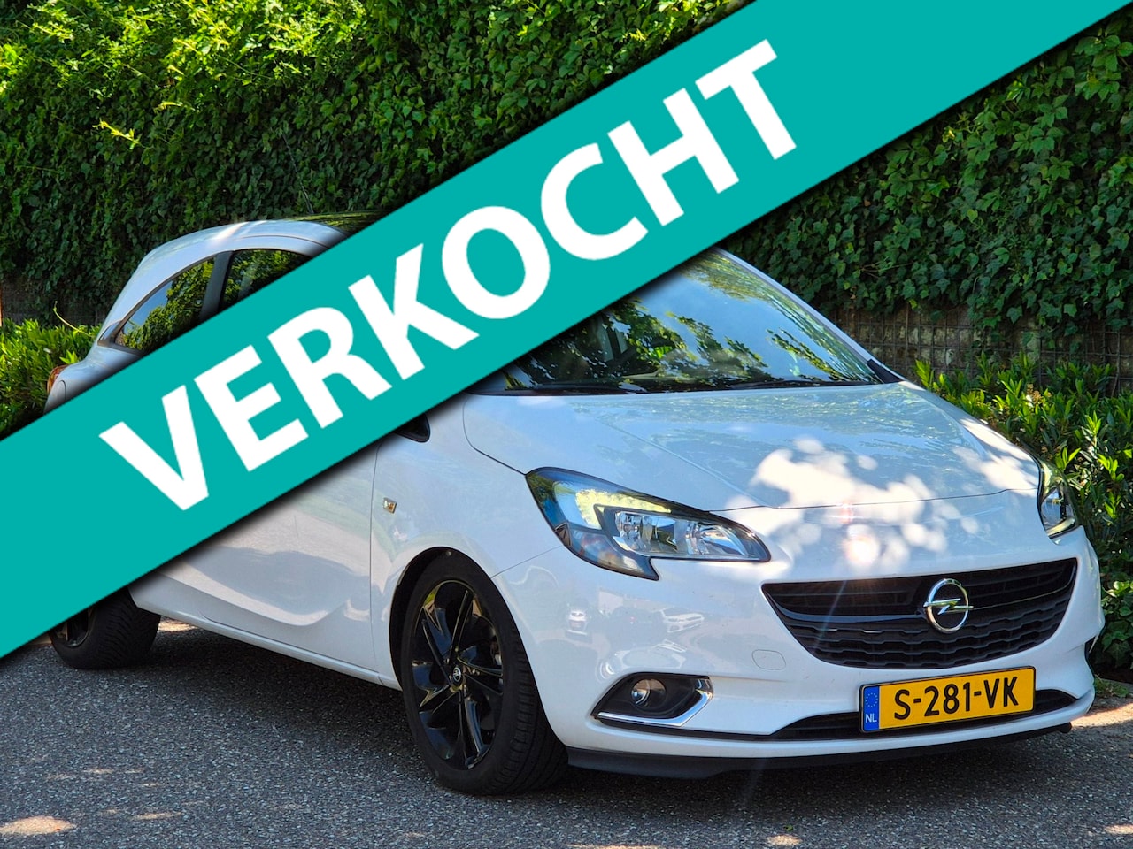 Opel Corsa - 1.4 16V Cosmo Sport Pakket Navi Stuurverwarming Line Assist Cruise Control NAP 1.4-16V Cos - AutoWereld.nl