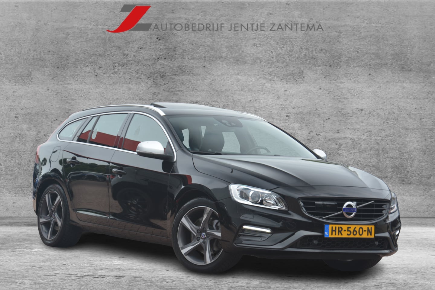 Volvo V60 - 2.4 D6 Twin Engine R-Design | Navigatie | Leer | LED | Stoelverwarming | Elek Stoelen | NL - AutoWereld.nl